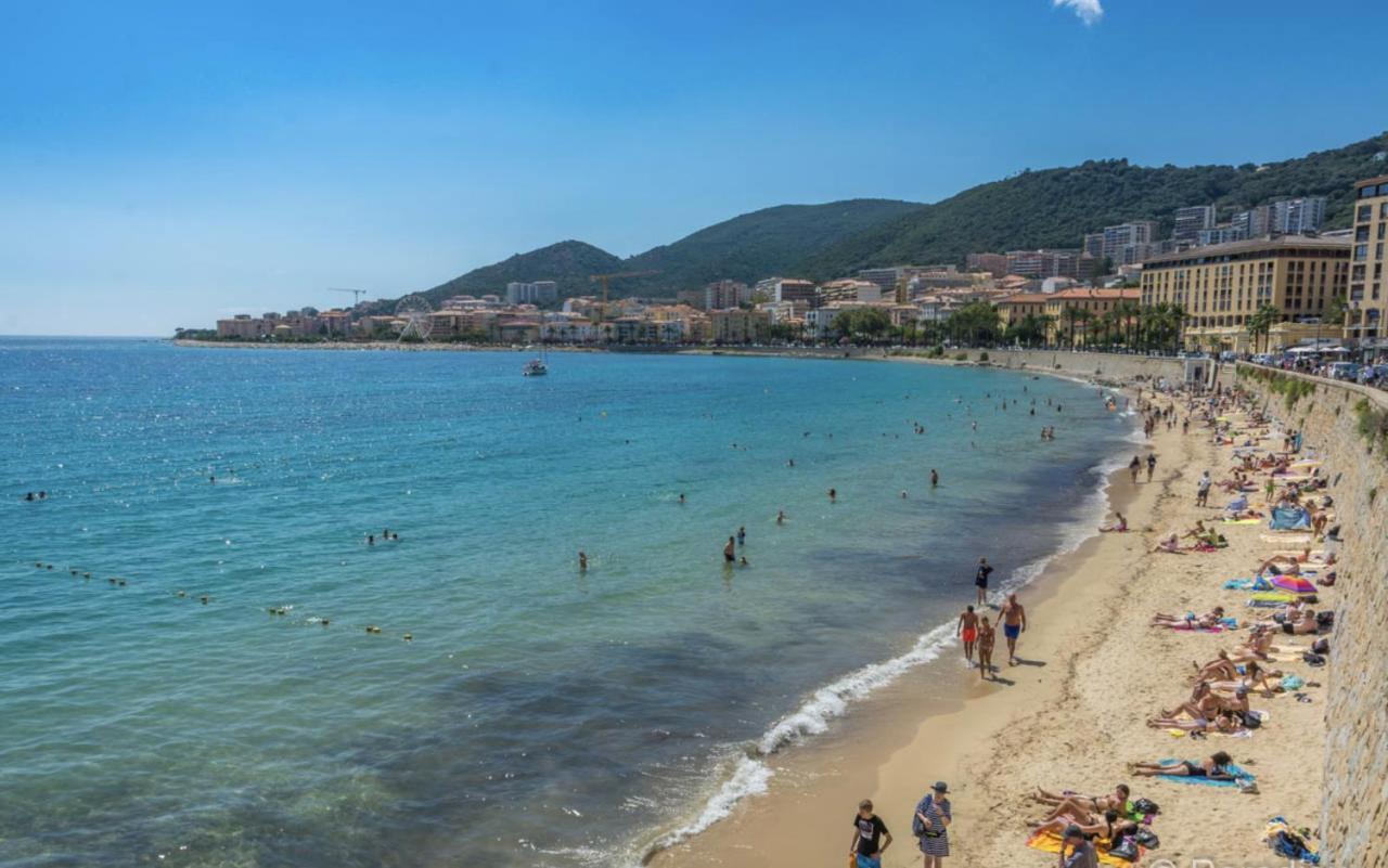 Toit Terrasse Centre Historique Lägenhet Ajaccio  Exteriör bild